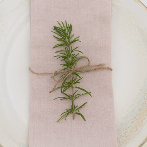 Linen napkins in blush 50x50cm