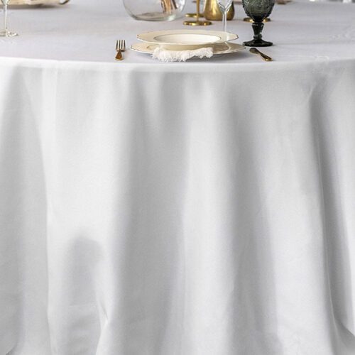 Round tablecloth in white | ⌀ 330 cm